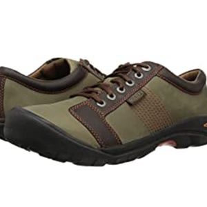 Hard to find Army/Earth KEEN Austin 9.